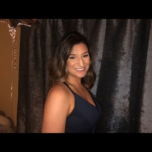 Meet your Posher, Pauline